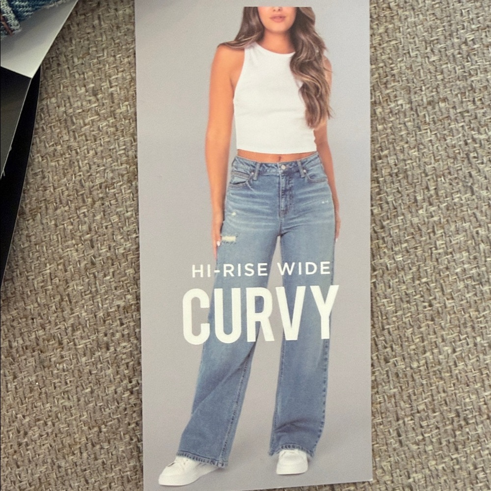 NWT Celebrity Pink High-Rise/Wide Distressed Baggy Light Blue Curvy Jeans Sz9/29